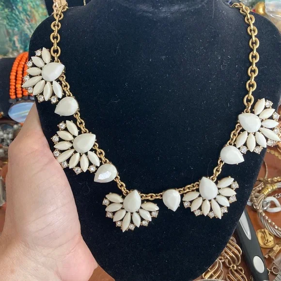 J. Crew Gold and White Daisy Necklace - Picture 1 of 2
